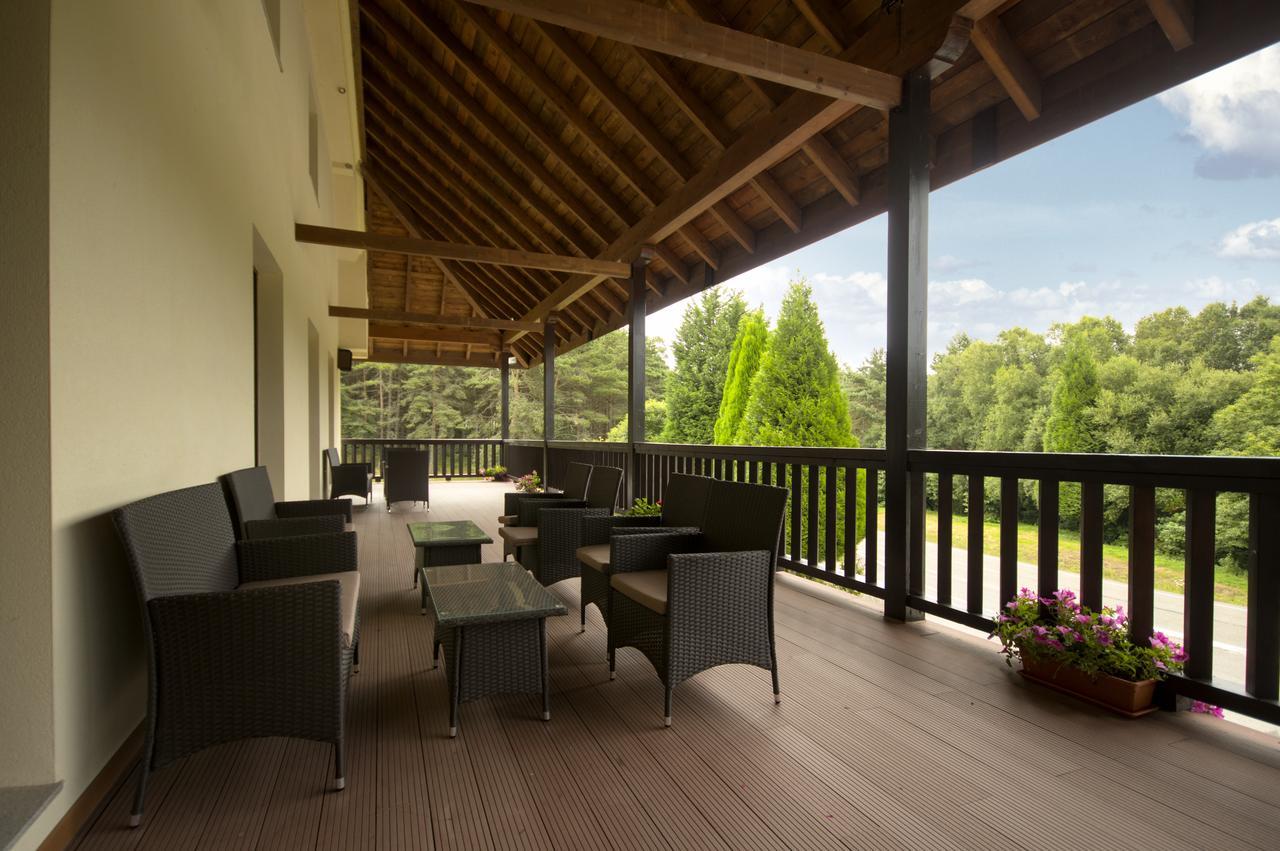 Complejo O Pineiral A Fonsagrada Hotell Exteriör bild