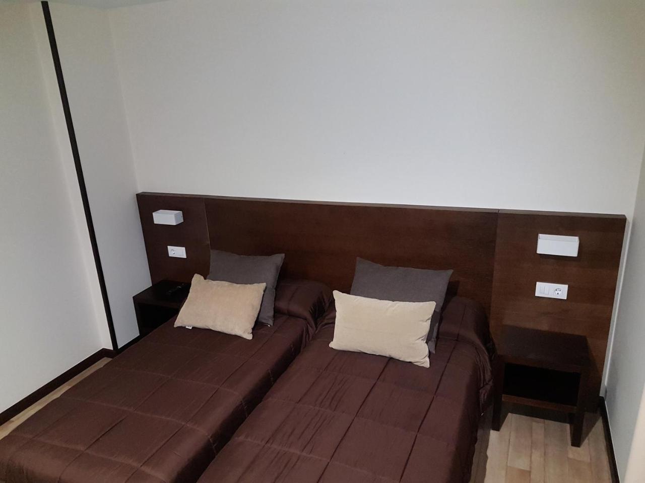 Complejo O Pineiral A Fonsagrada Hotell Exteriör bild